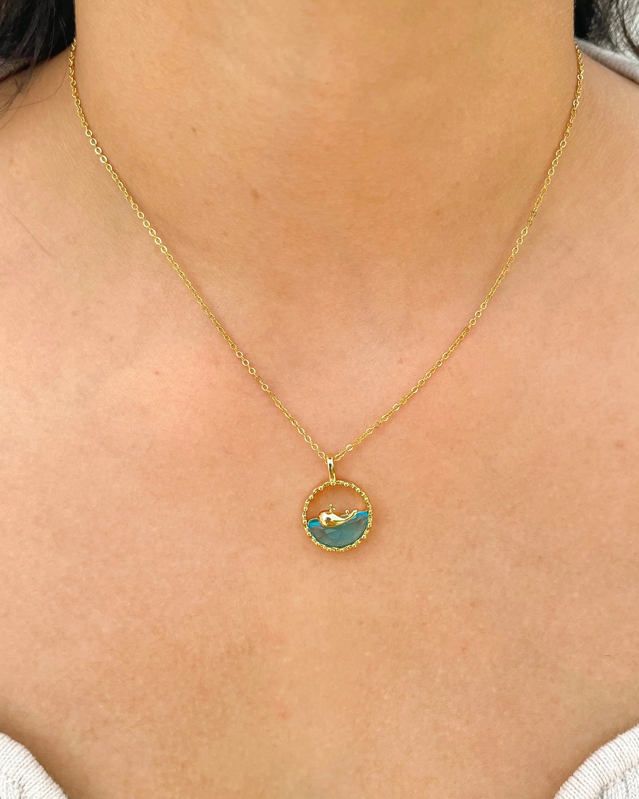 Blue Crystal Whale Ocean Necklace - Anti tarnish