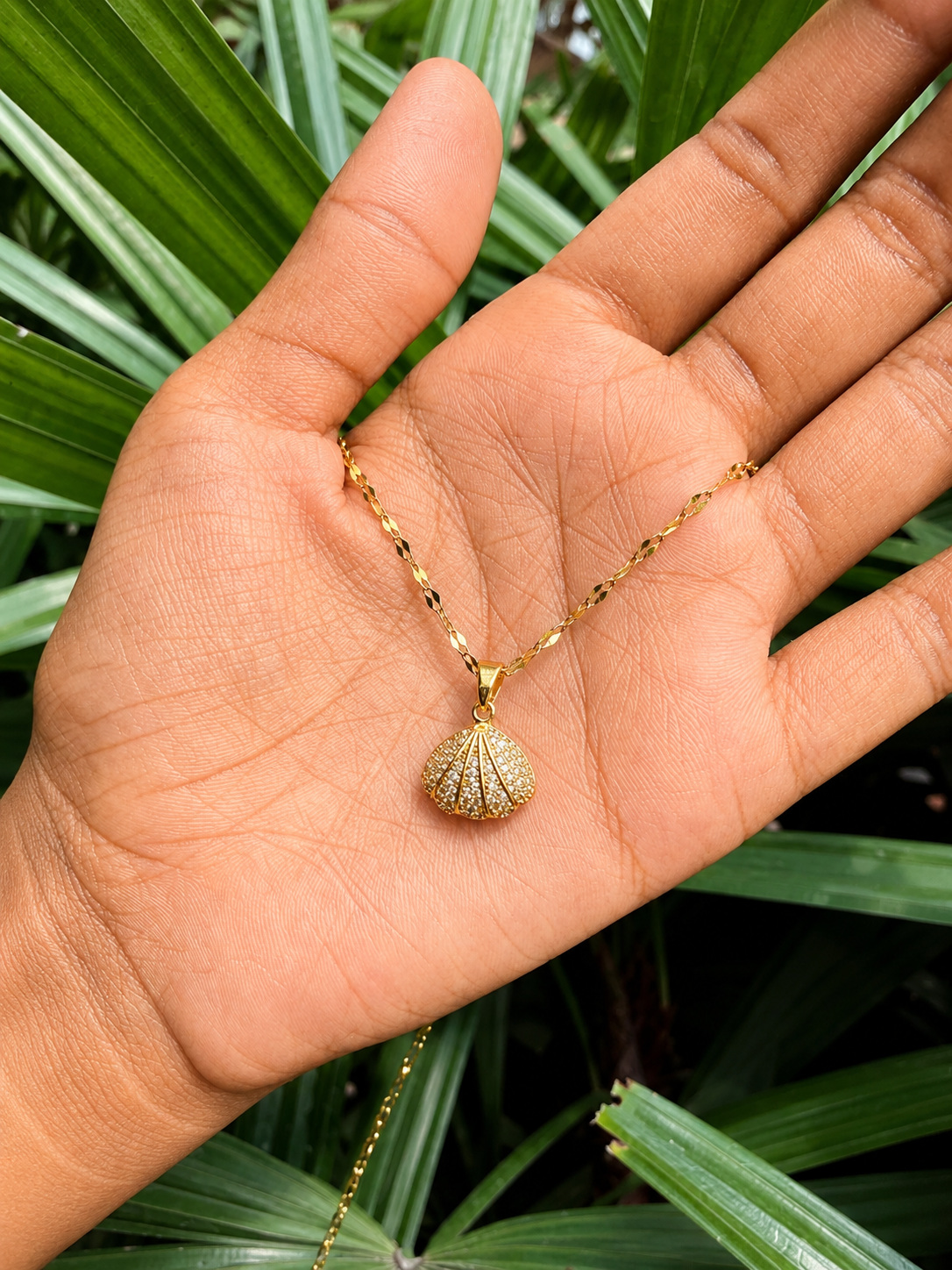Ocean's Secret Floating Pearl Shell - Anti tarnish