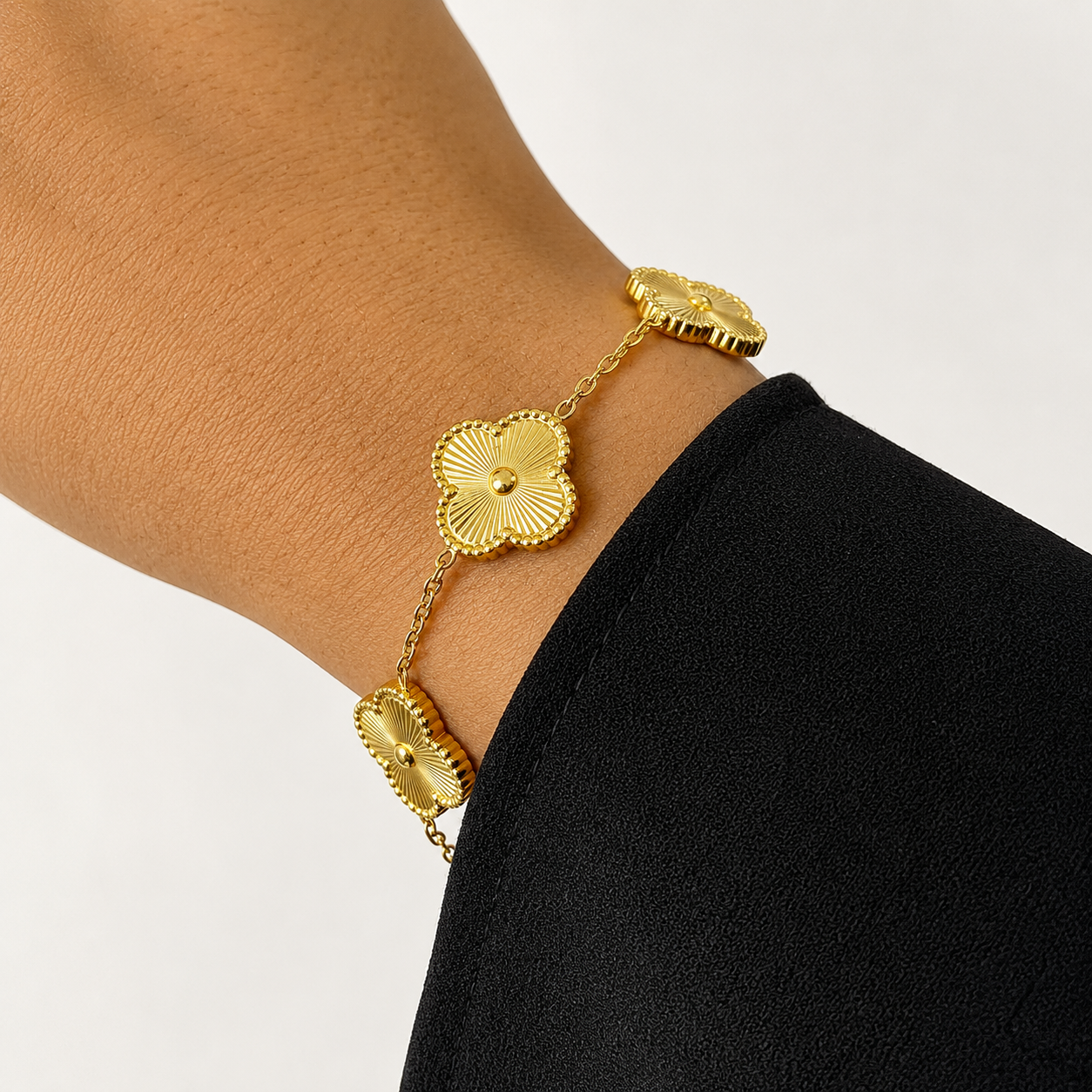 Golden Four leaf Clover Bracelet