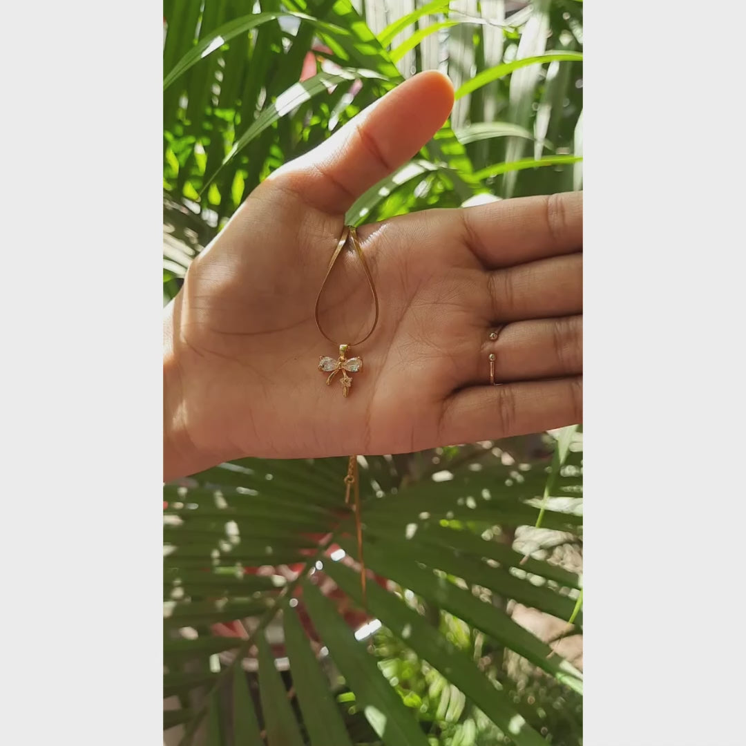 Bloom Snake Chain Pendant Necklace - Anti tarnish