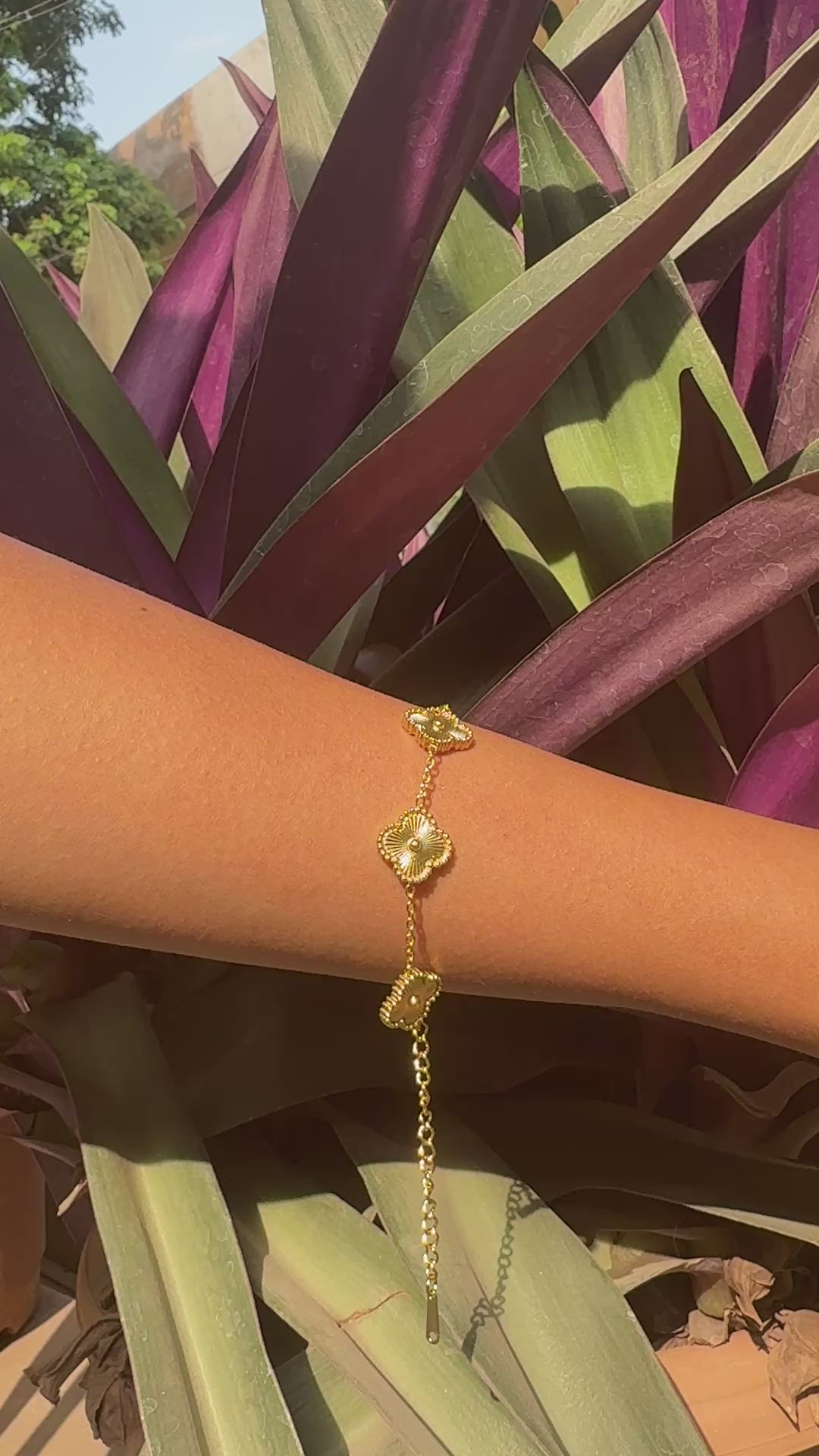 Golden Four leaf Clover Bracelet
