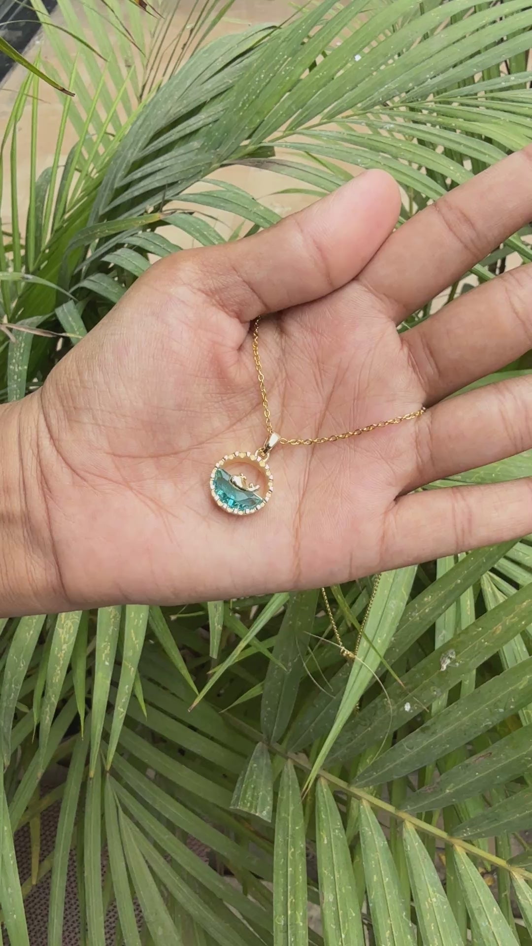 Blue Crystal Whale Ocean Necklace - Anti tarnish